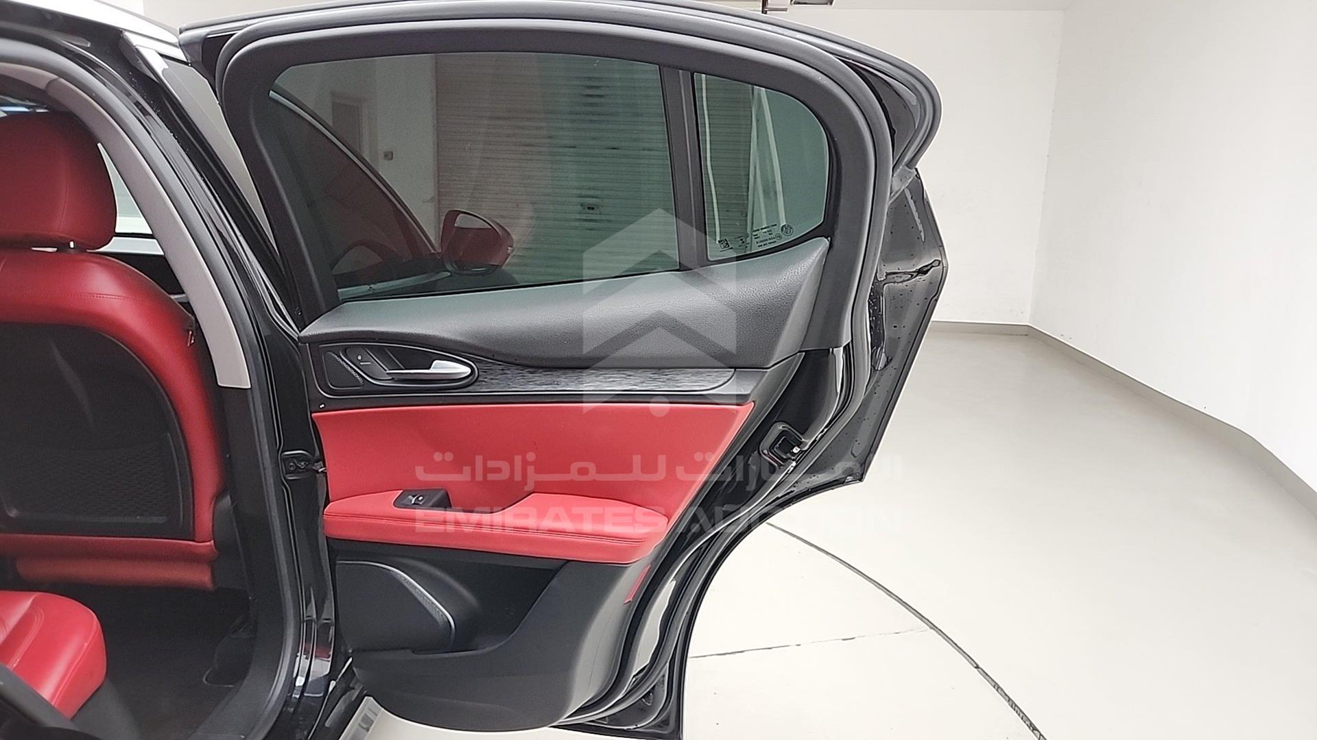 2019 ALFA ROMEO STELVIO VIN: ZASPAHBN4K7C52693
