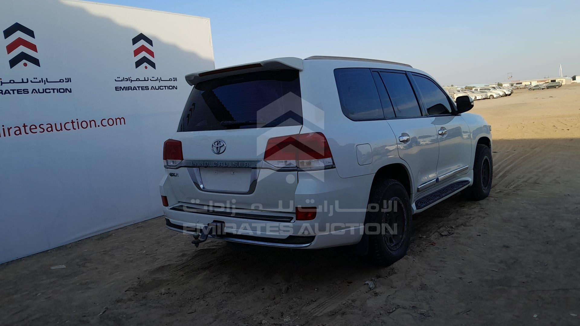 2010 TOYOTA LAND CRUISER VIN: JTMHT09J8A5066676