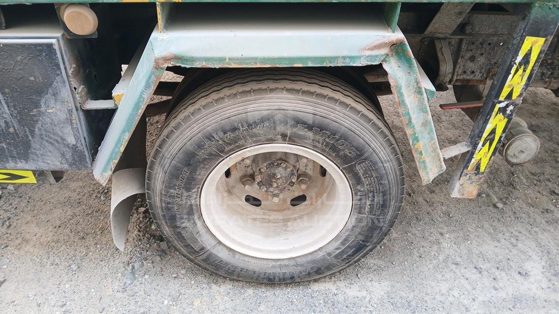2005 Mitsubishi Canter — Rear Right Tyre — Photo 28