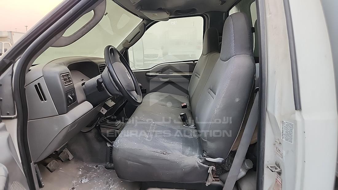 2003 Ford F 350 — Front Left Driver Seat View — Photo 12