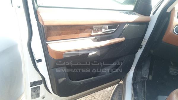 Range Rover Sport 2011 SALLSAAD4BA292392 Image 28