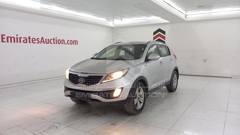 KNAPB8120D7397582 Auction: EmiratesAuction Lot: 409191 KNAPB8120D7397582 Kia Sportage 2013 SILVER Photo 5
