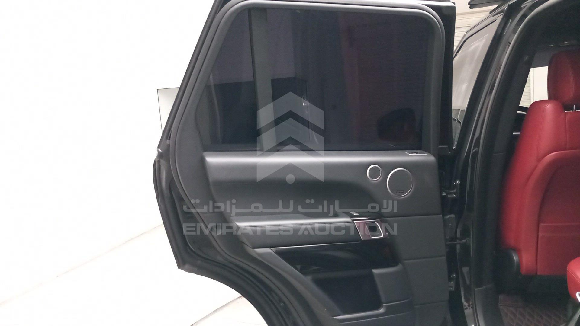 2015 RANGE ROVER VOGUE VIN: SALGA2EF5FA218872