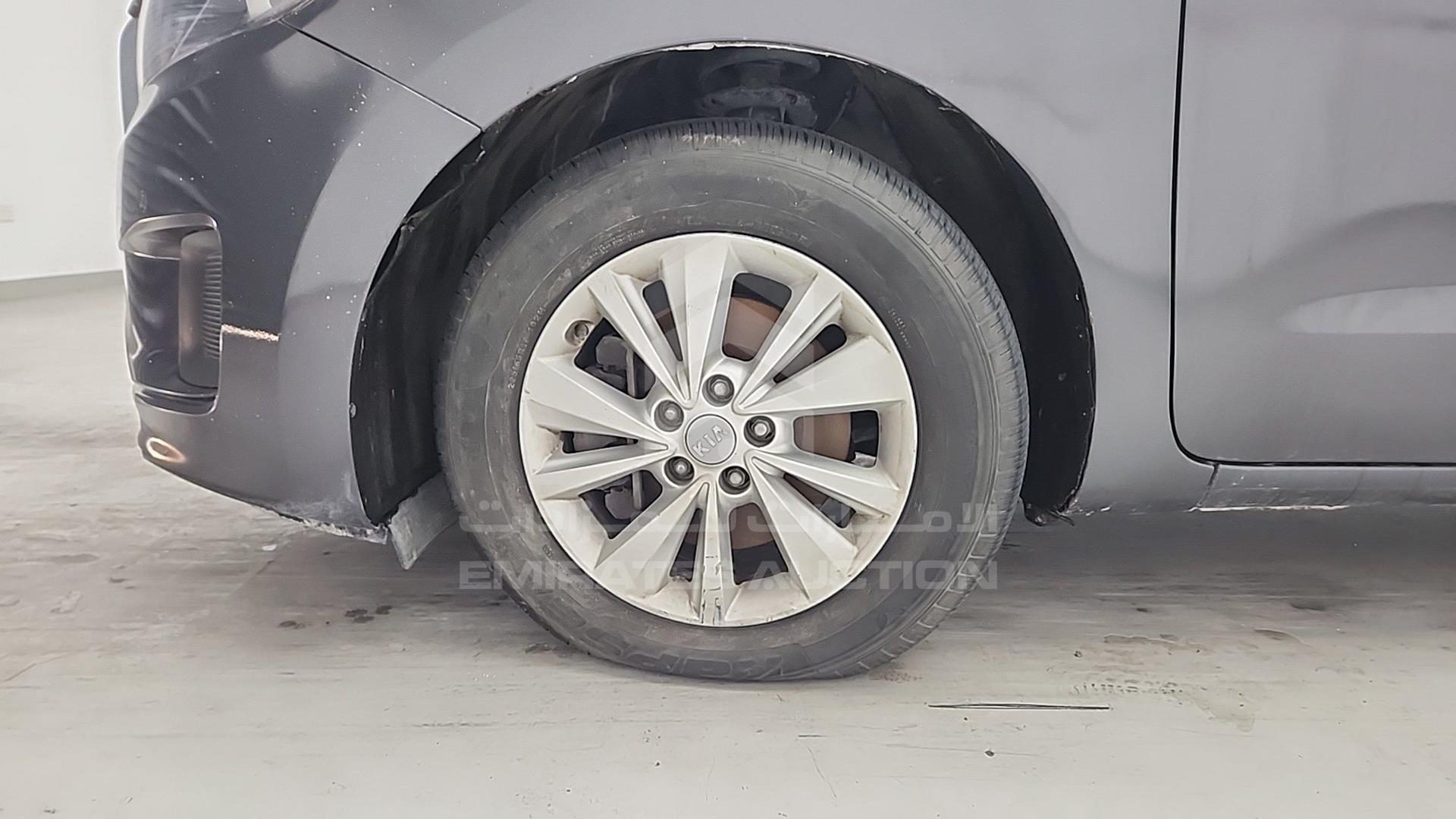 2017 KIA SEDONA VIN: KNDMB5C11H6240289