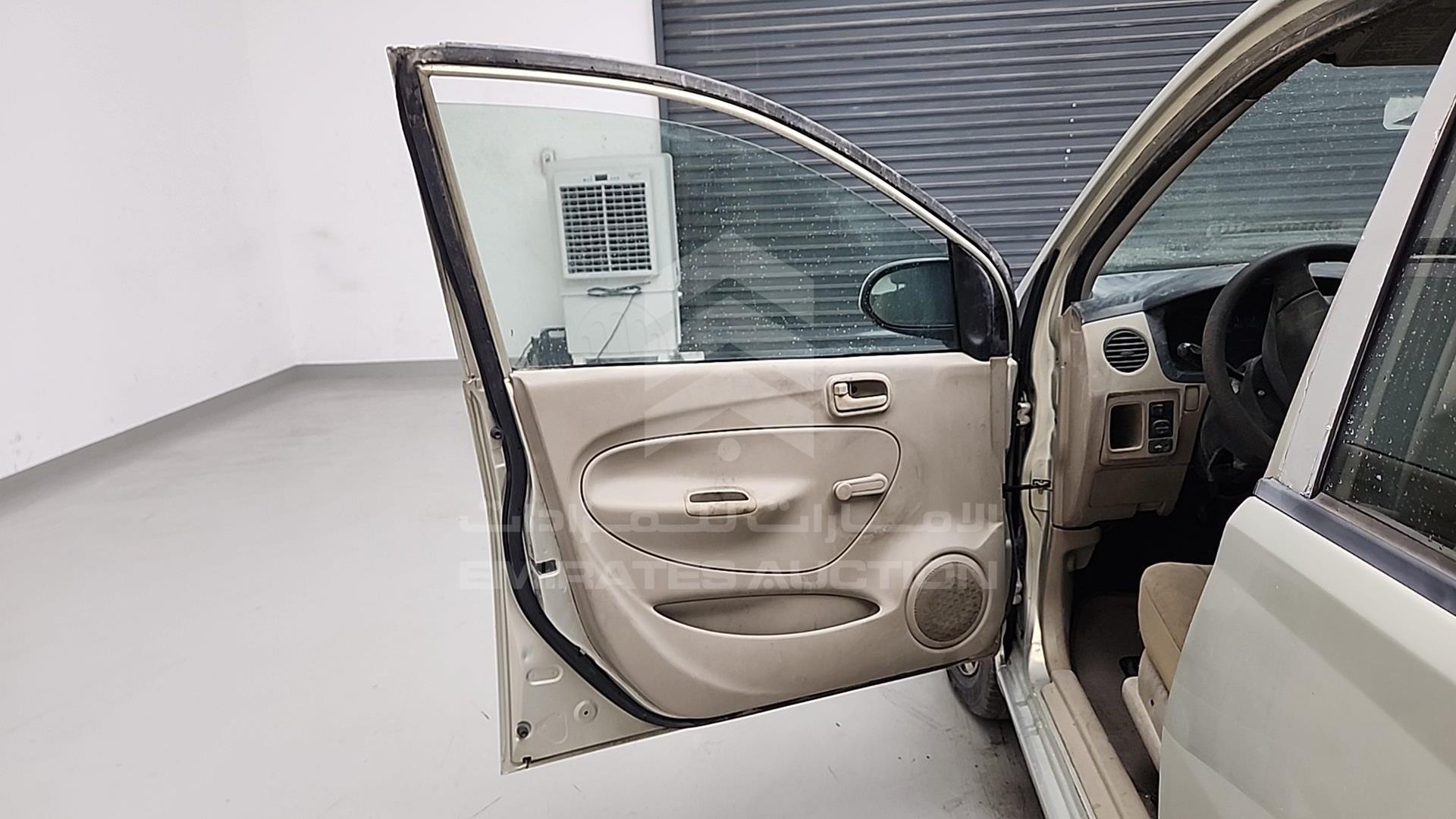 2006 DAIHATSU CHARADE VIN: JD1GL100561051900