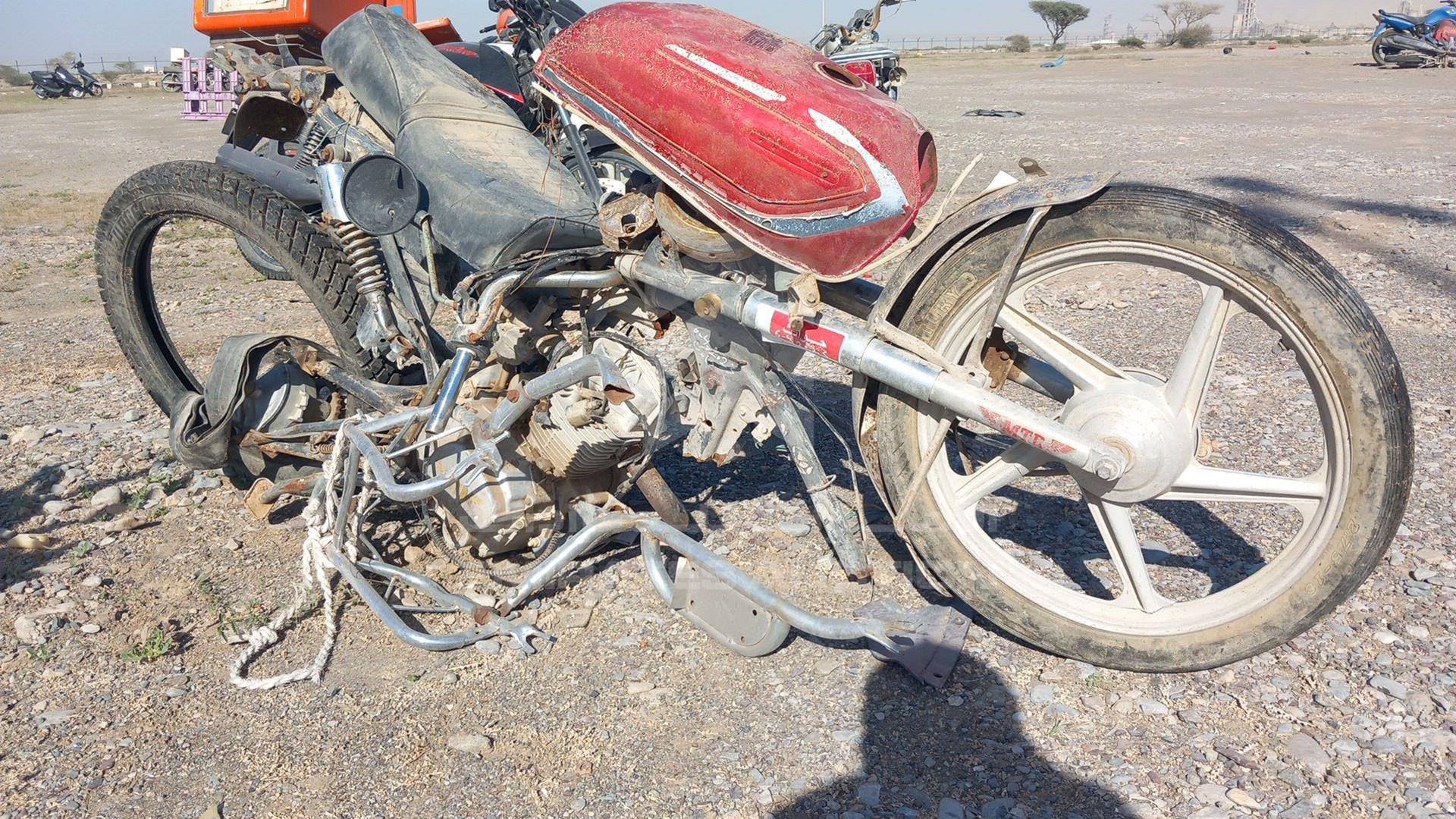 0 MOTORBIKE --- VIN: LJ7PCJ2B9FF518366
