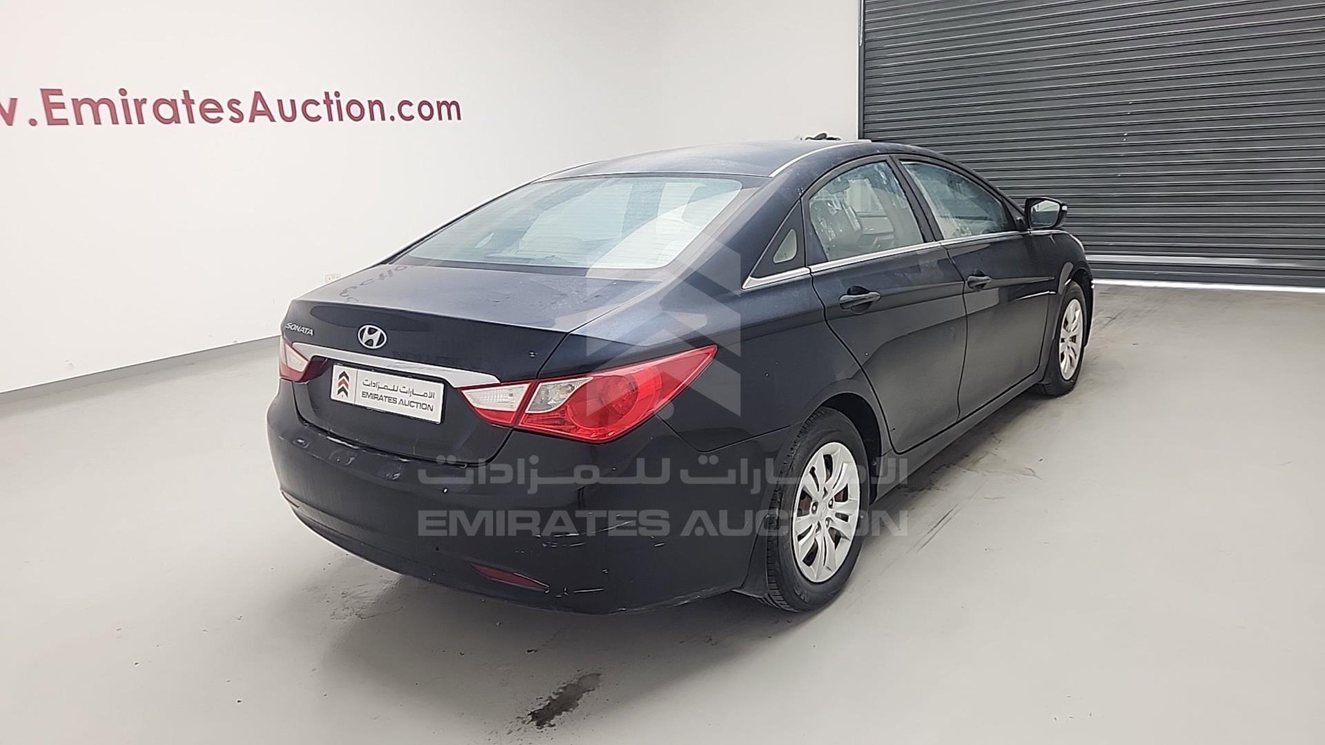 2014 HYUNDAI SONATA VIN: KMHEB41CXEA557706