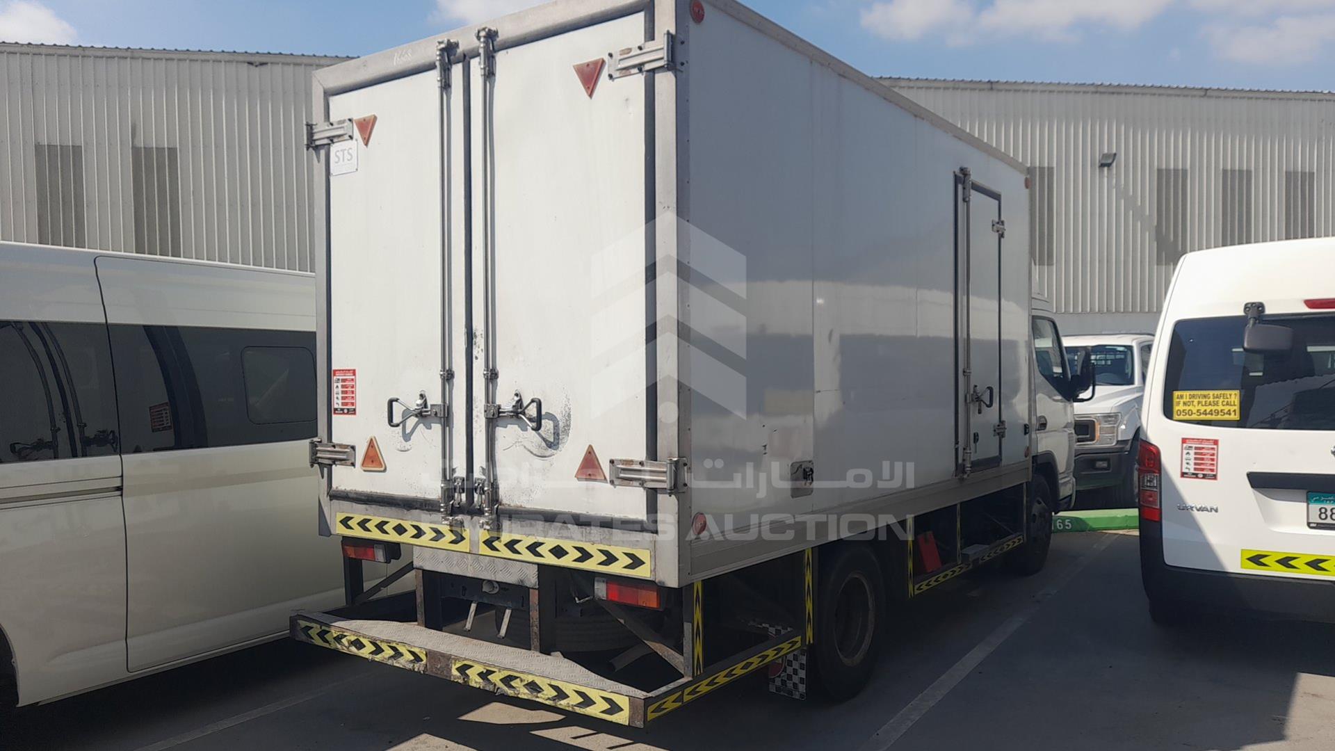 2015 MITSUBISHI CANTER VIN: JL7B6E1P8FK019136