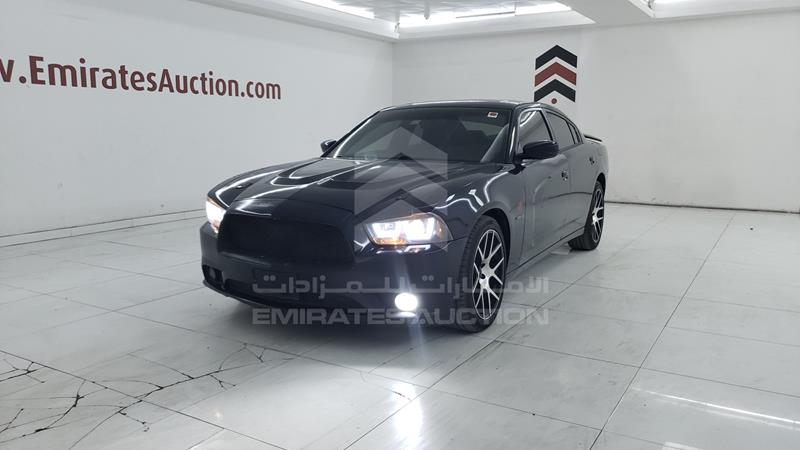 VIN: 2C3CDXCT3EH333185 Auction: EmiratesAuction Lot: 347999 2C3CDXCT3EH333185 Dodge Charger 2014 BLUE Photo 5