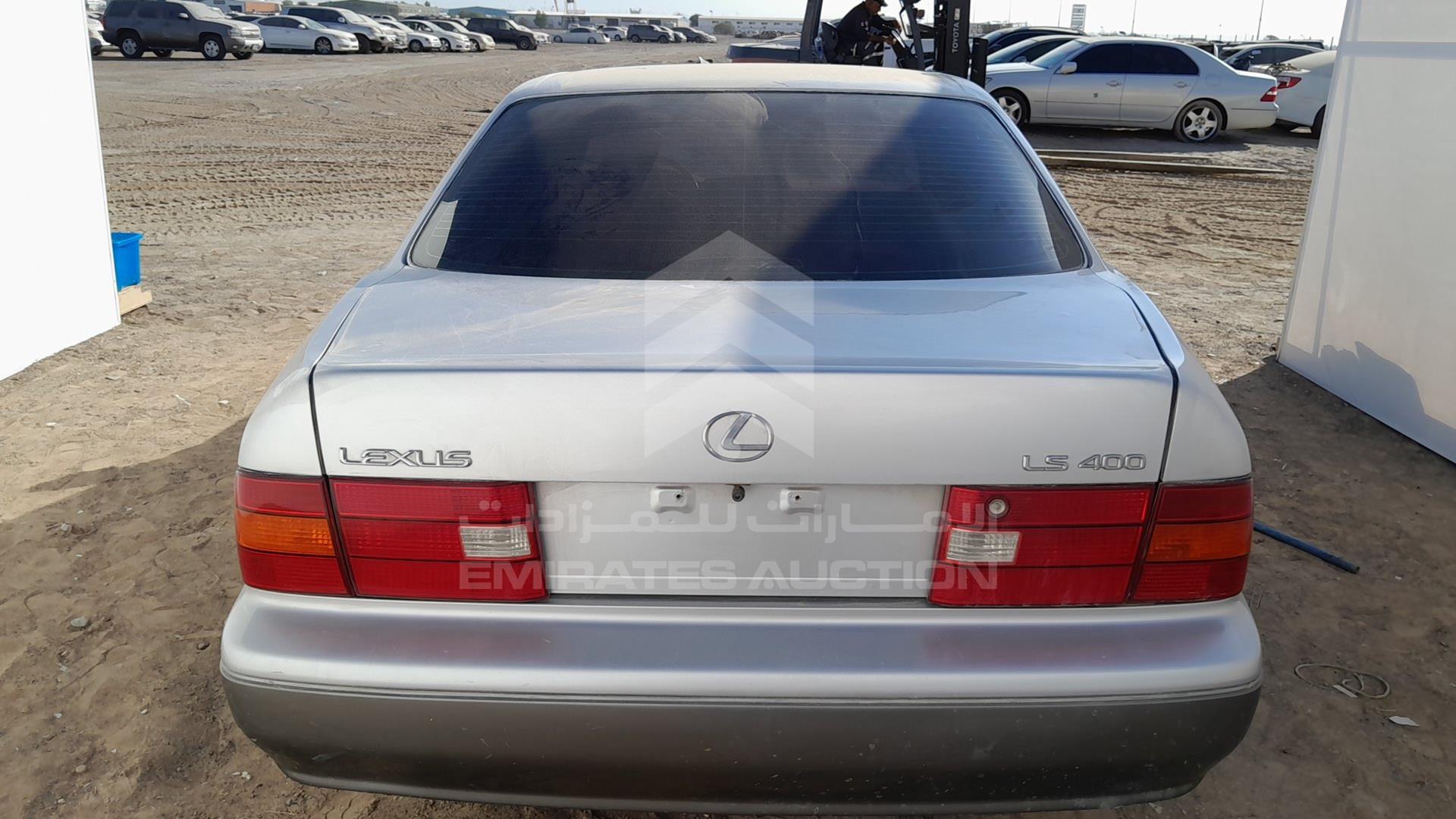 1998 LEXUS LS400 VIN: JT8BH28F4W0130683