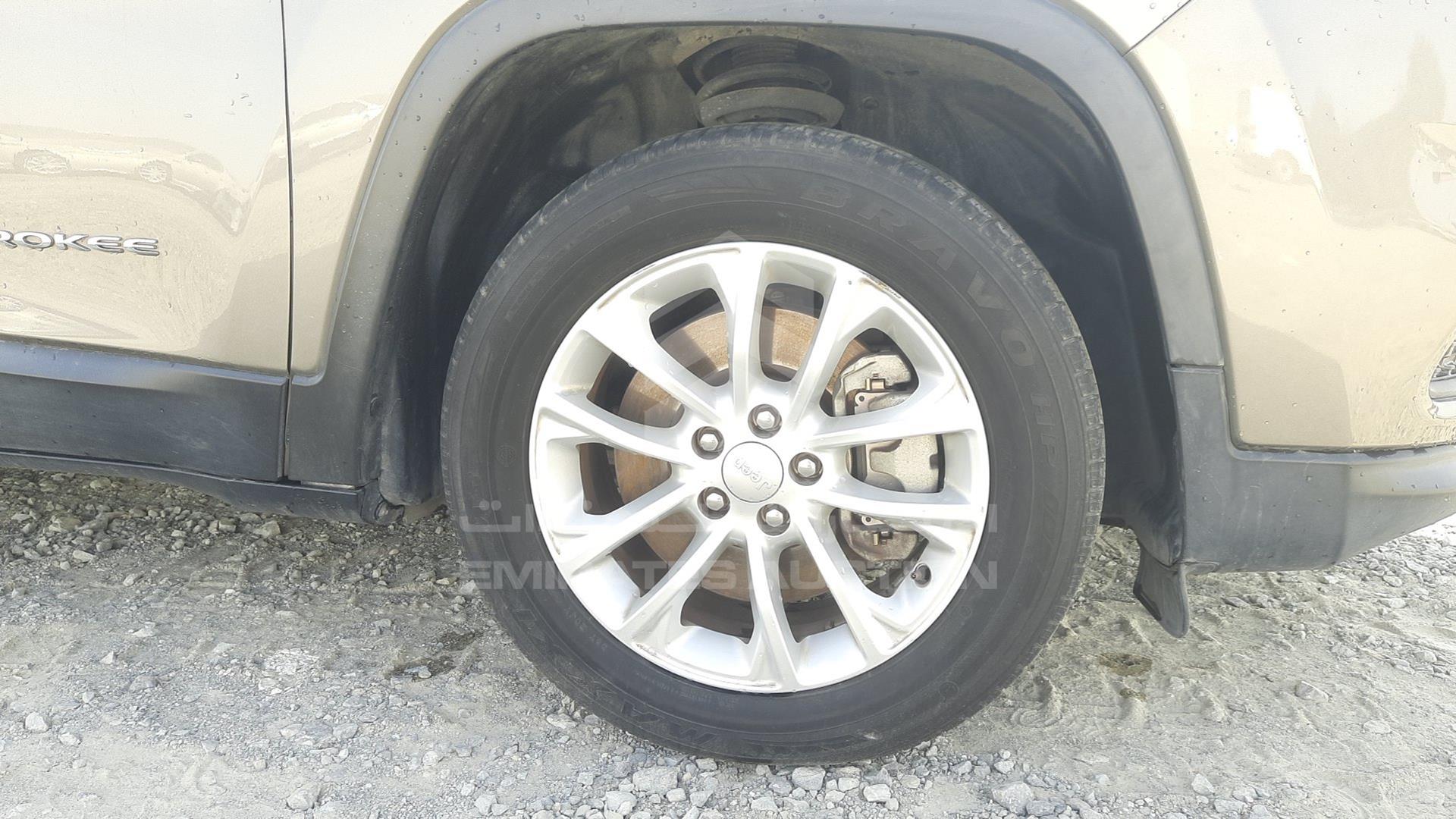 2019 JEEP CHEROKEE VIN: 1C4PJLAX4KD403712