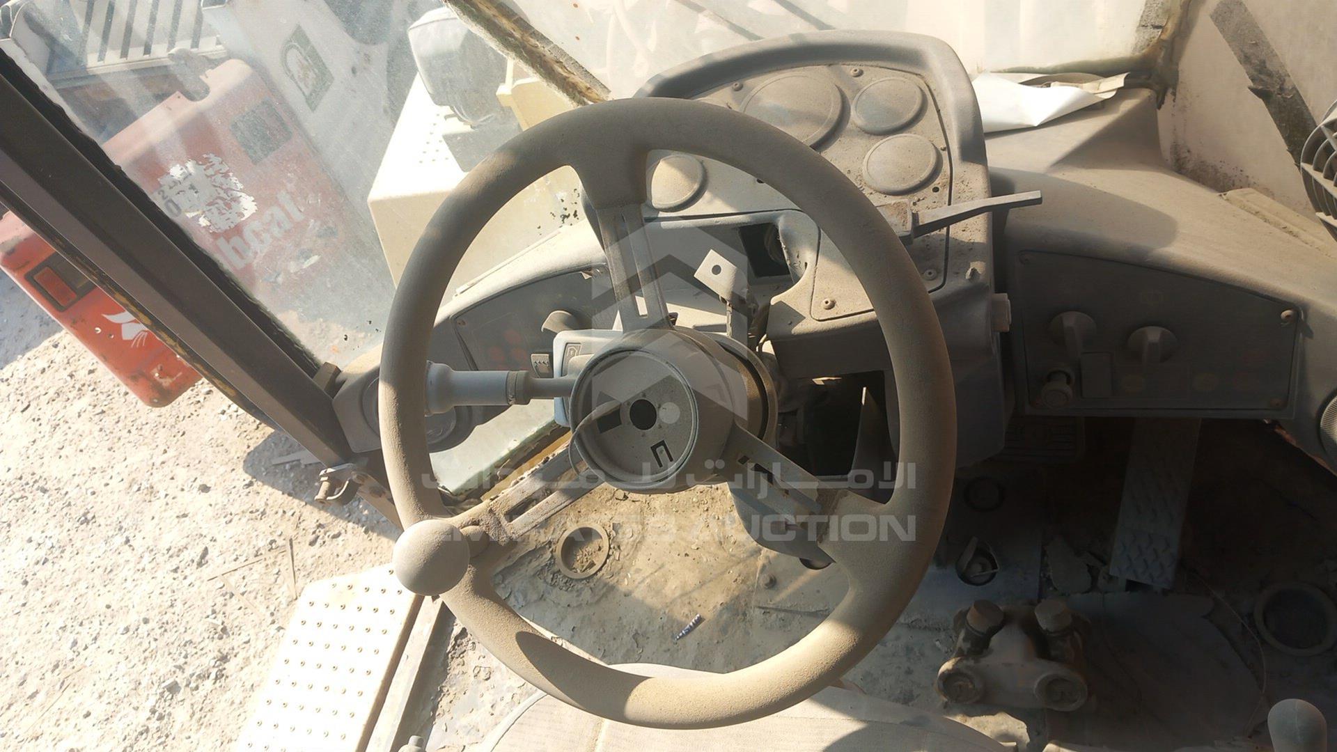 2001 CATERPILLAR 938G VIN: 6WS02757