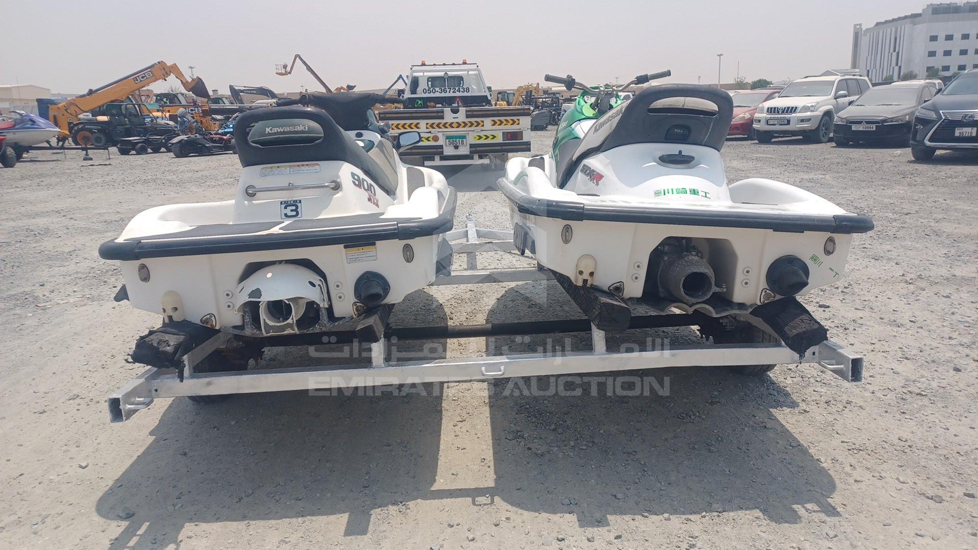 0 JET SKI + TROLLEY --- VIN: KAW21587J001