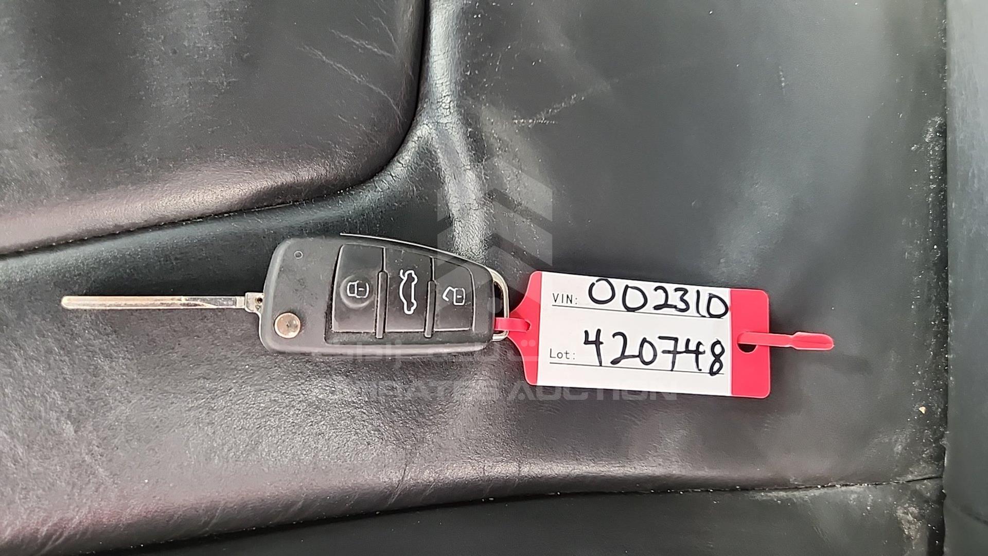 2009 AUDI R8 VIN: WUAAU24289N002310