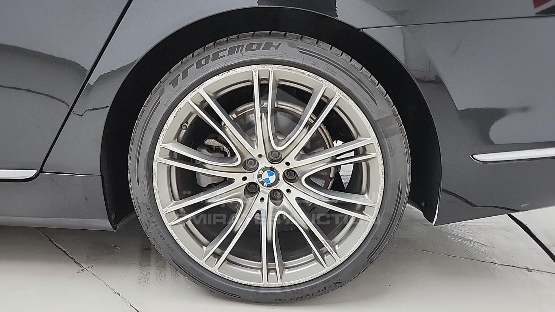2017 BMW 730 VIN: WBA7E0107HG662382