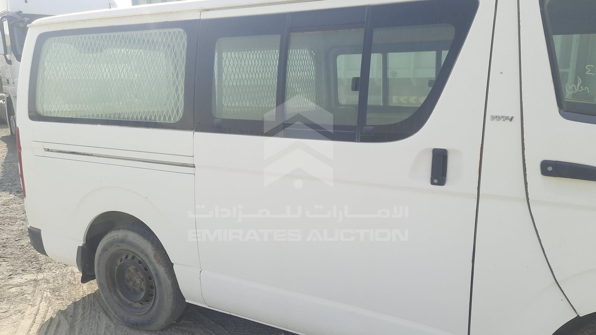 2009 TOYOTA HIACE VIN: JTFHX02P890040579