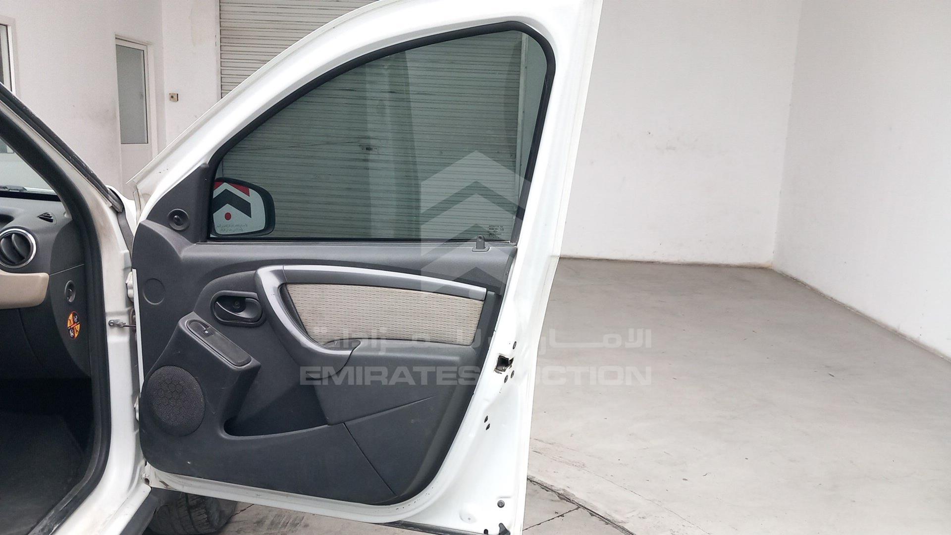 2018 RENAULT DUSTER VIN: VF1HSRGJ6JH560123