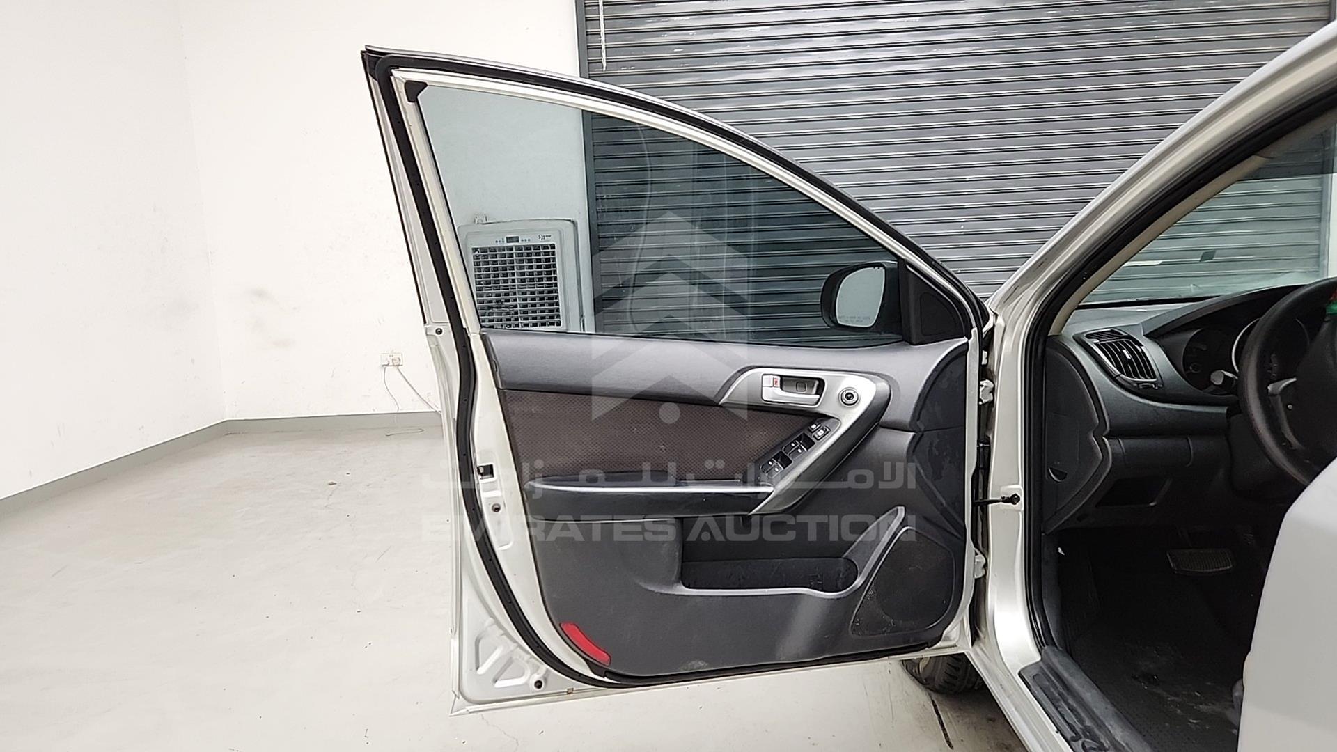 2012 KIA CERATO VIN: KNAFU411BC5962272
