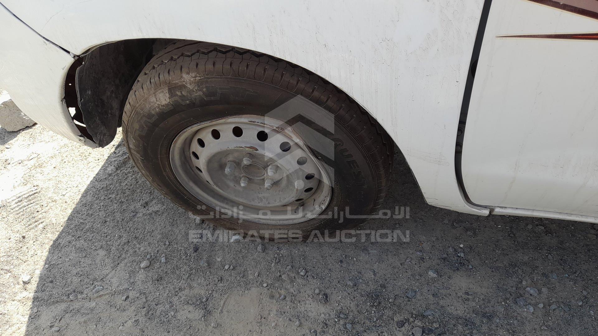 2011 TOYOTA HILUX VIN: MR0EX12G7B2057192