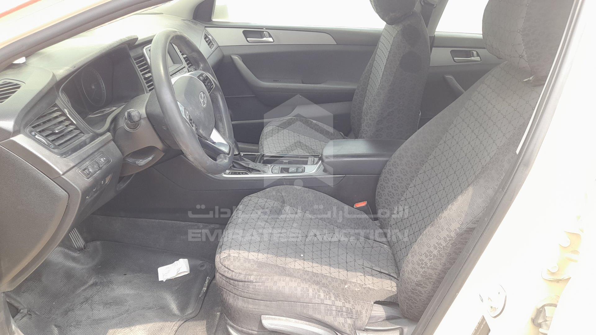 2018 HYUNDAI SONATA VIN: KMHE24131JA081968