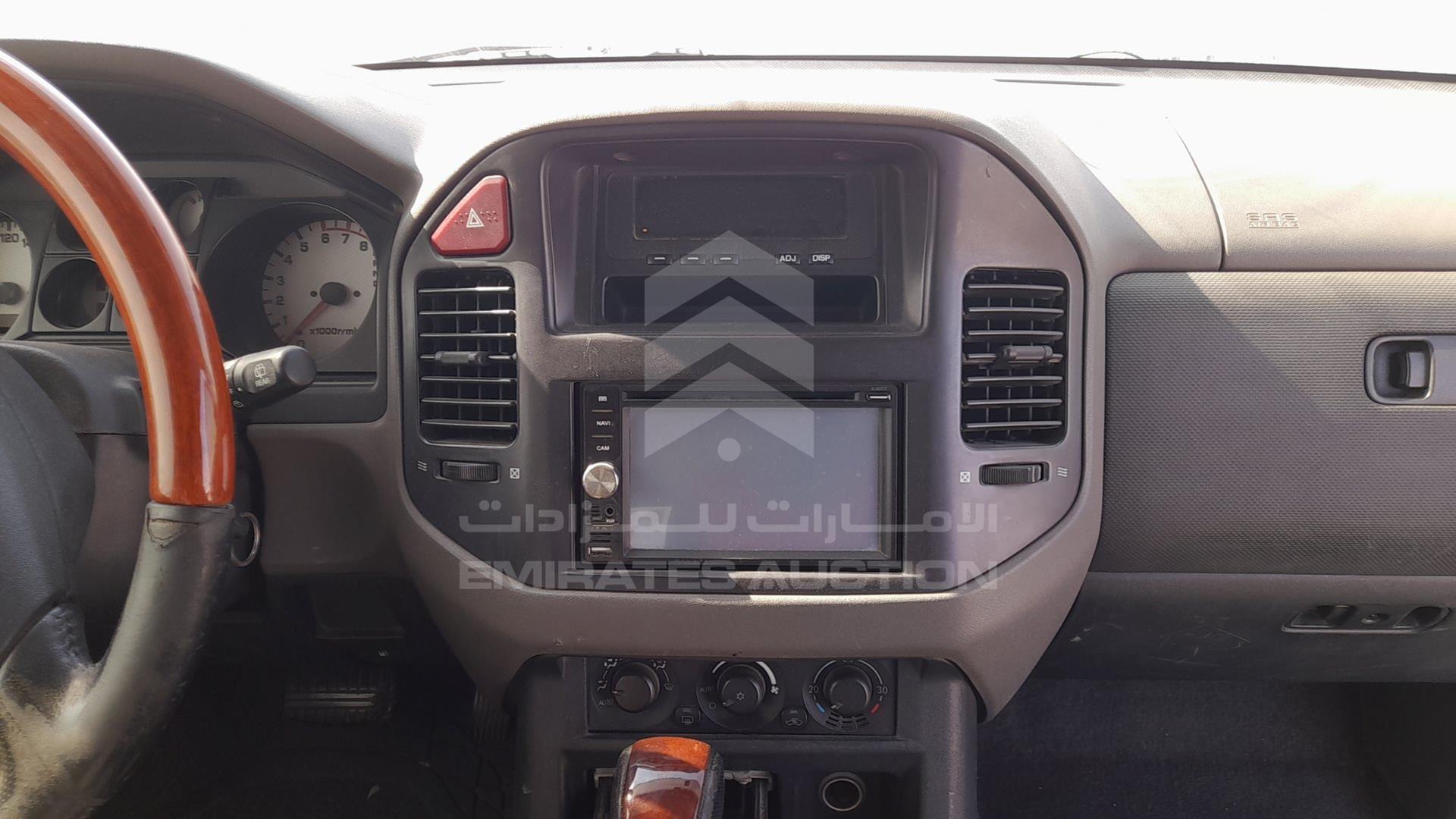 2005 MITSUBISHI PAJERO VIN: JMYMYV67W5J705237
