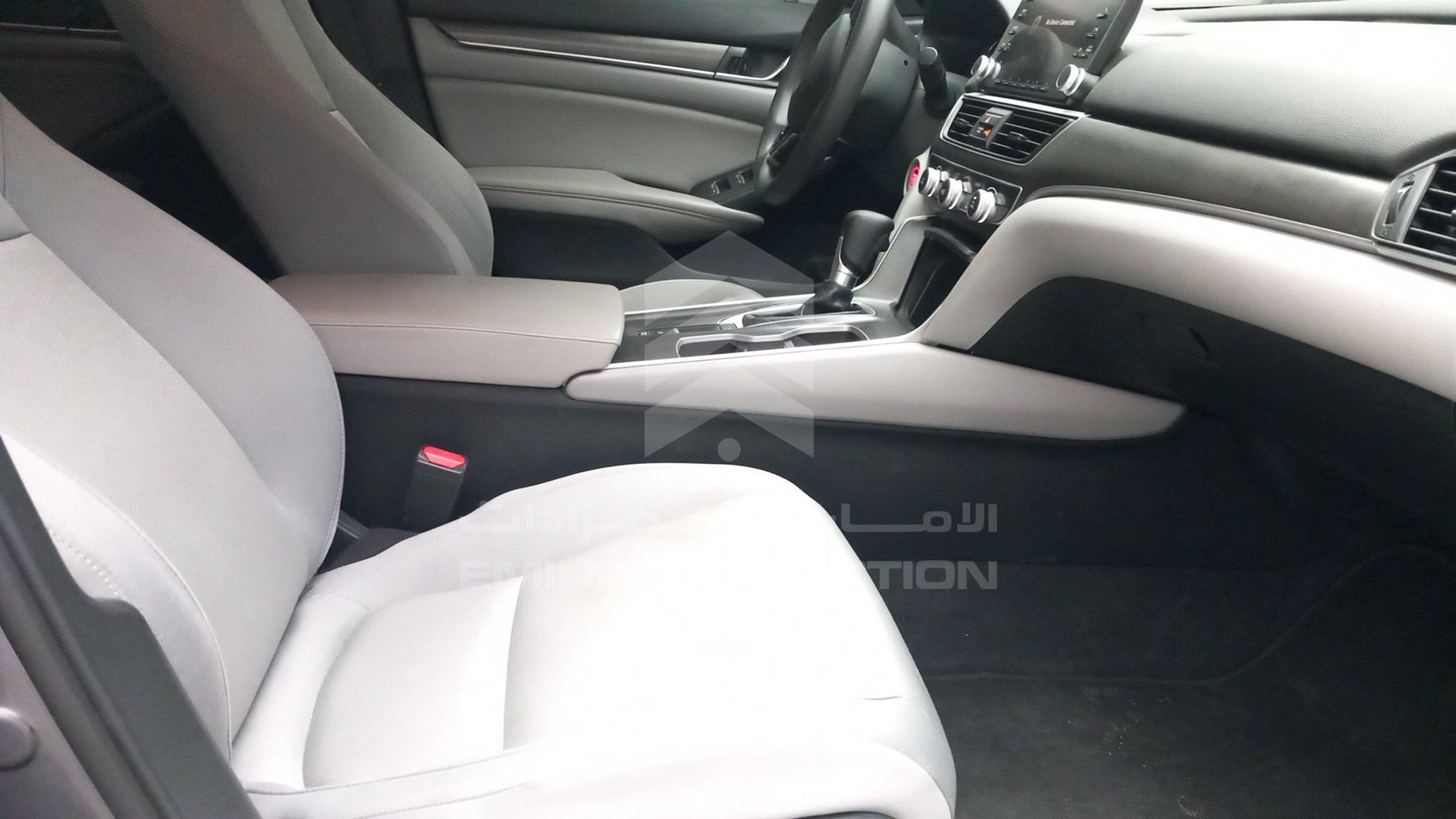 2019 HONDA ACCORD VIN: 1HGCV1F10KA077048