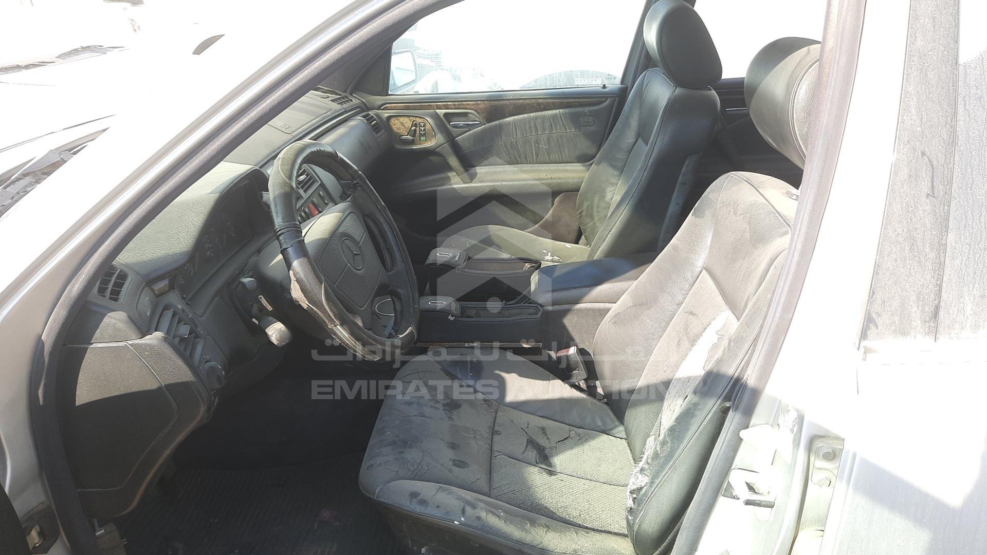 0 MERCEDES E 320 VIN: WDB2102651A540046