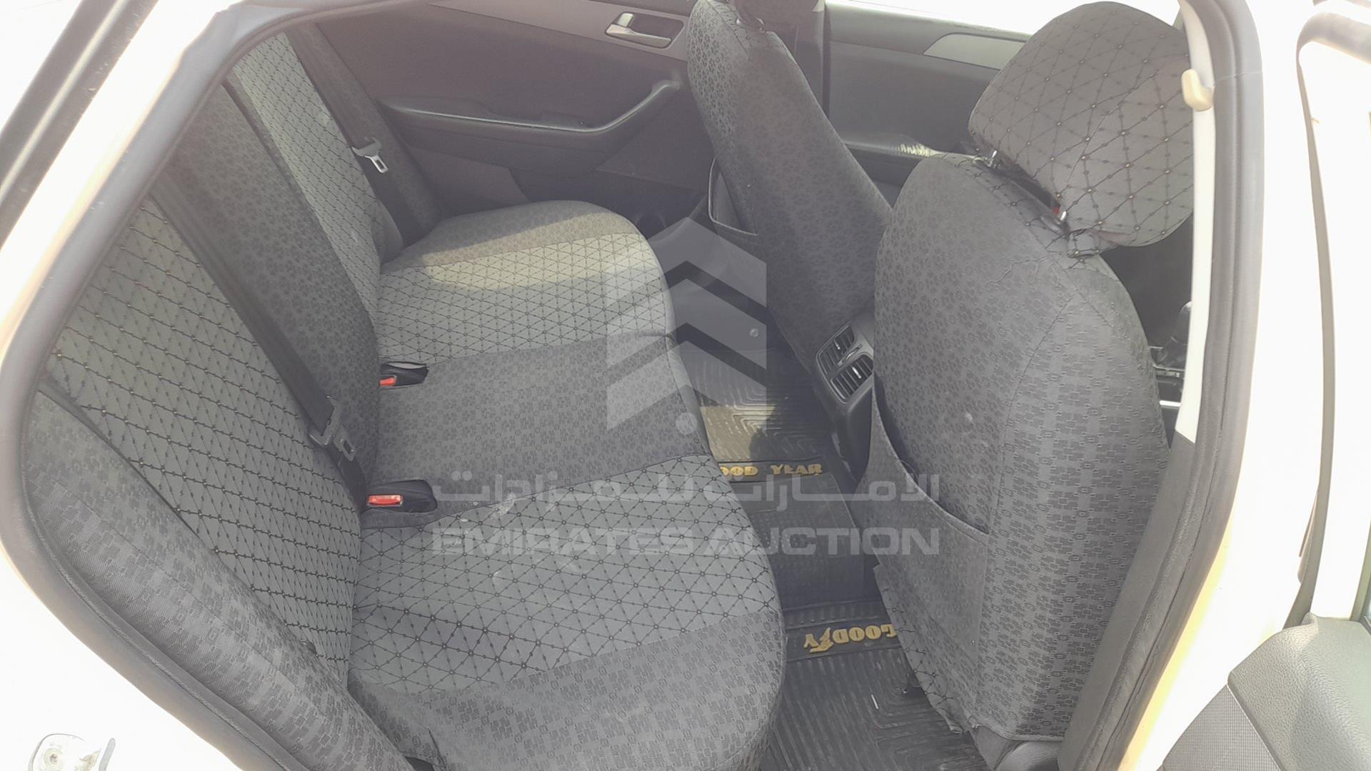 2019 HYUNDAI SONATA VIN: KMHE24130KA092946