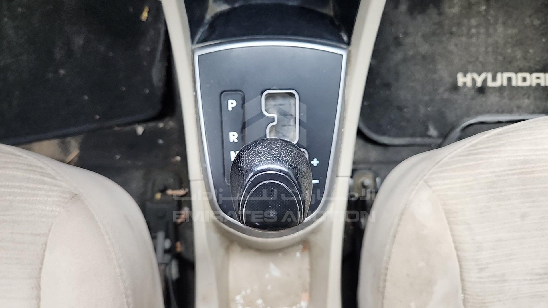 2017 HYUNDAI ACCENT VIN: KMHCT41D1HU279245