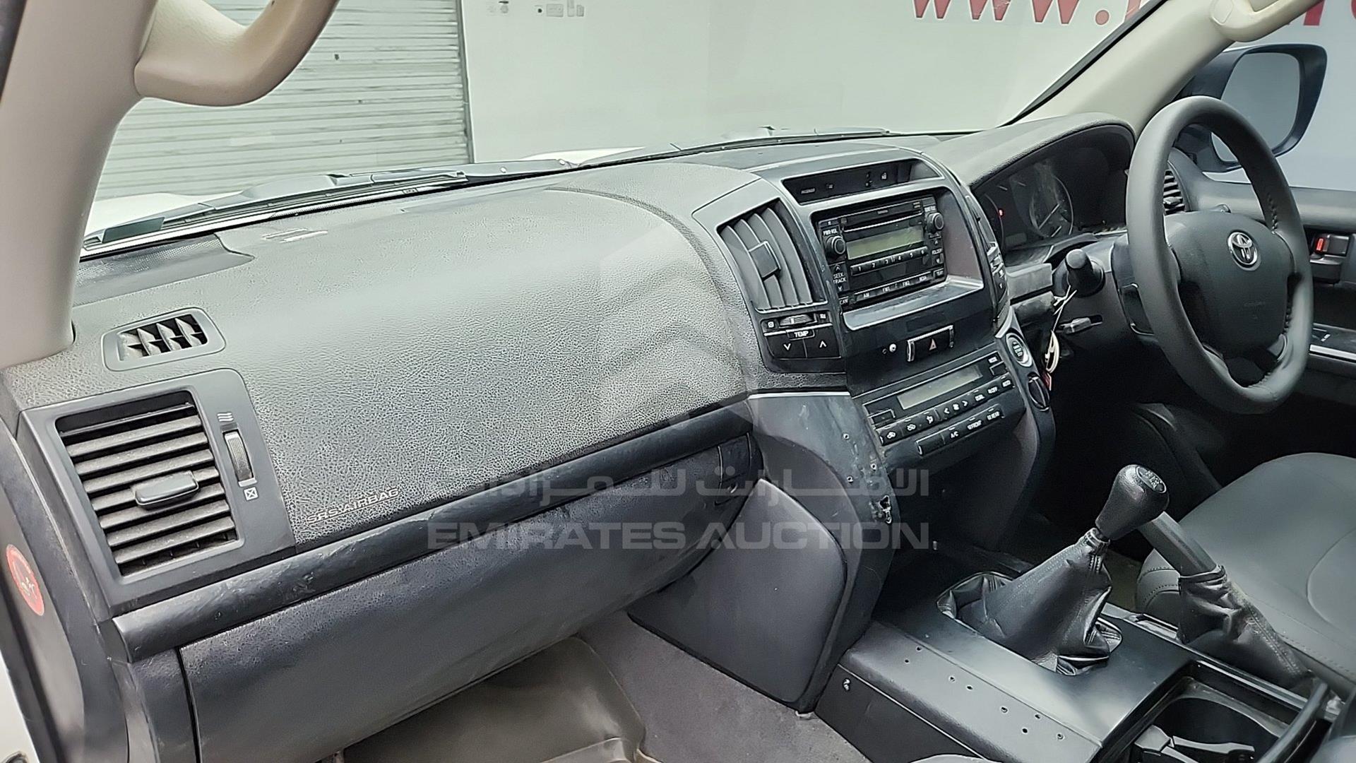 2014 TOYOTA LC 200 VIN: JTMHV09J604135041