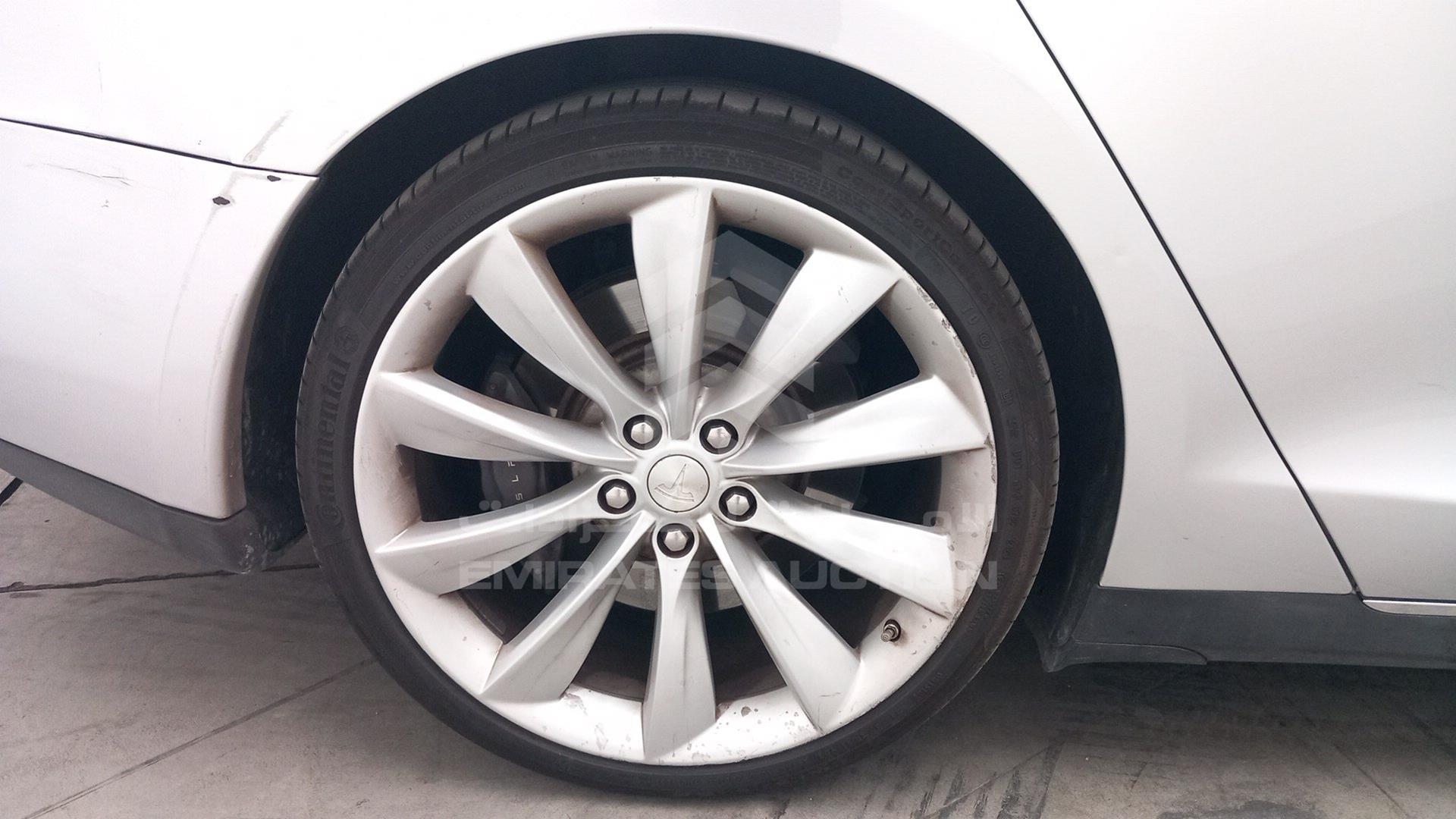 2013 TESLA MODEL S VIN: 5YJSA1DP0DFP23230