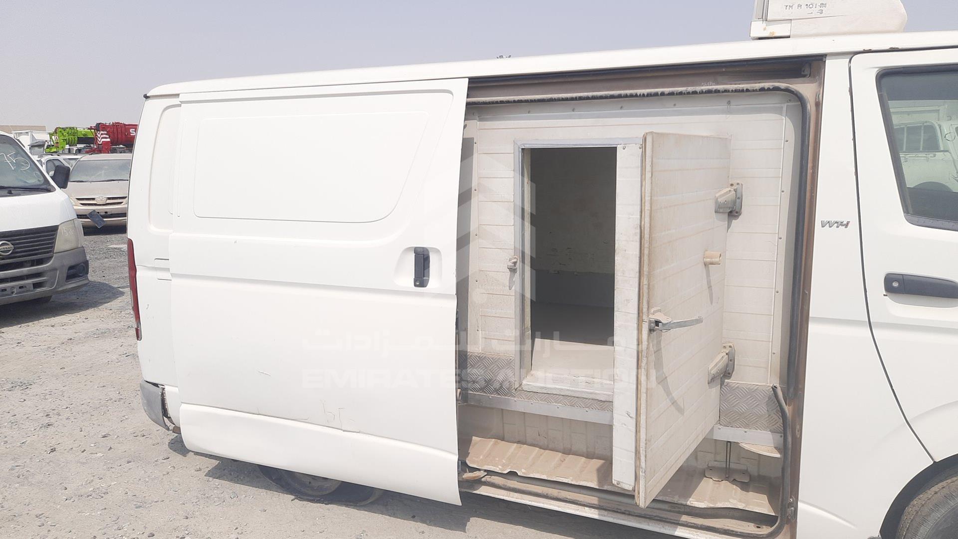 2006 TOYOTA HIACE VIN: JTFHX02P860005682