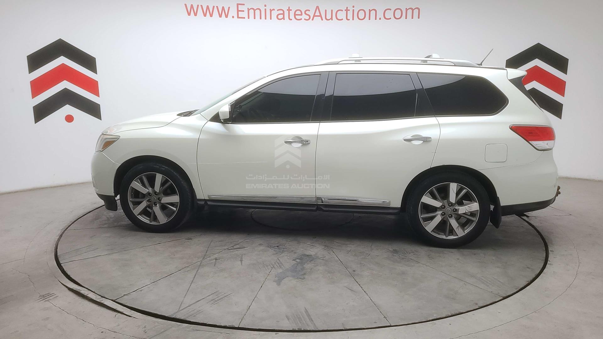 2015 NISSAN PATHFINDER VIN: 5N1AR2MM2FC701287