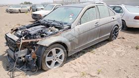 2008 Mercedes C200 — Front Left Angle — Photo 5 — Thumbnail