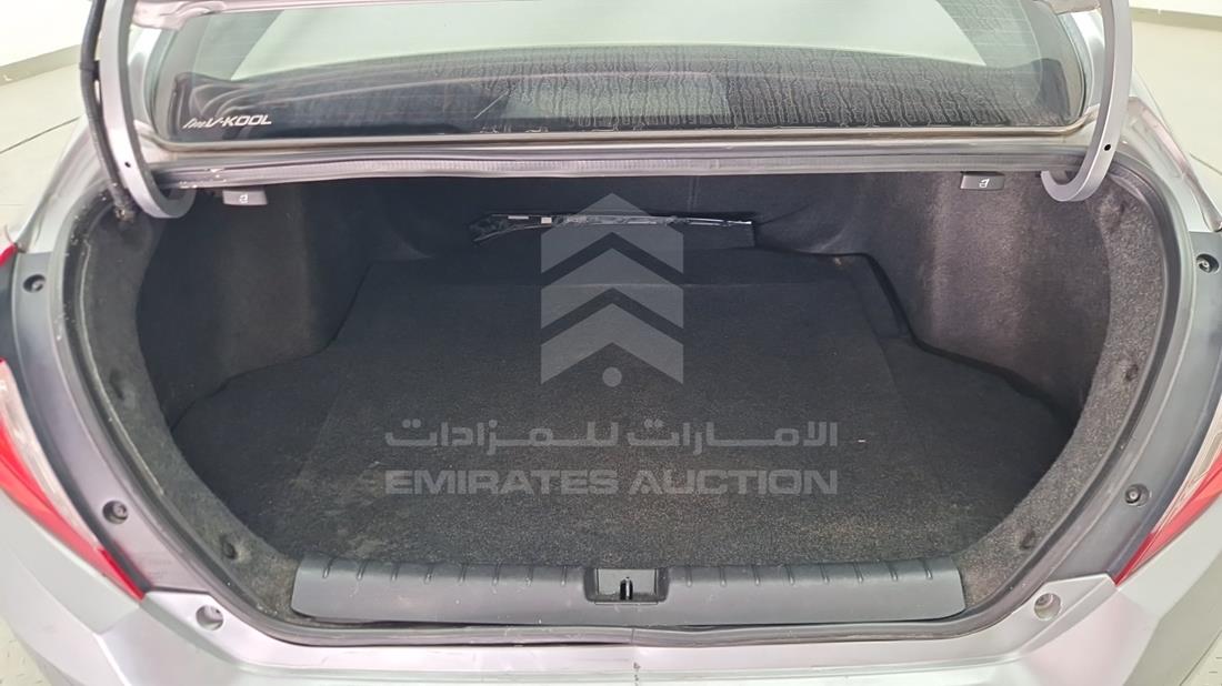 هوندا سيفيك 2021 — زاوية صندوق السيارة — صورة 22