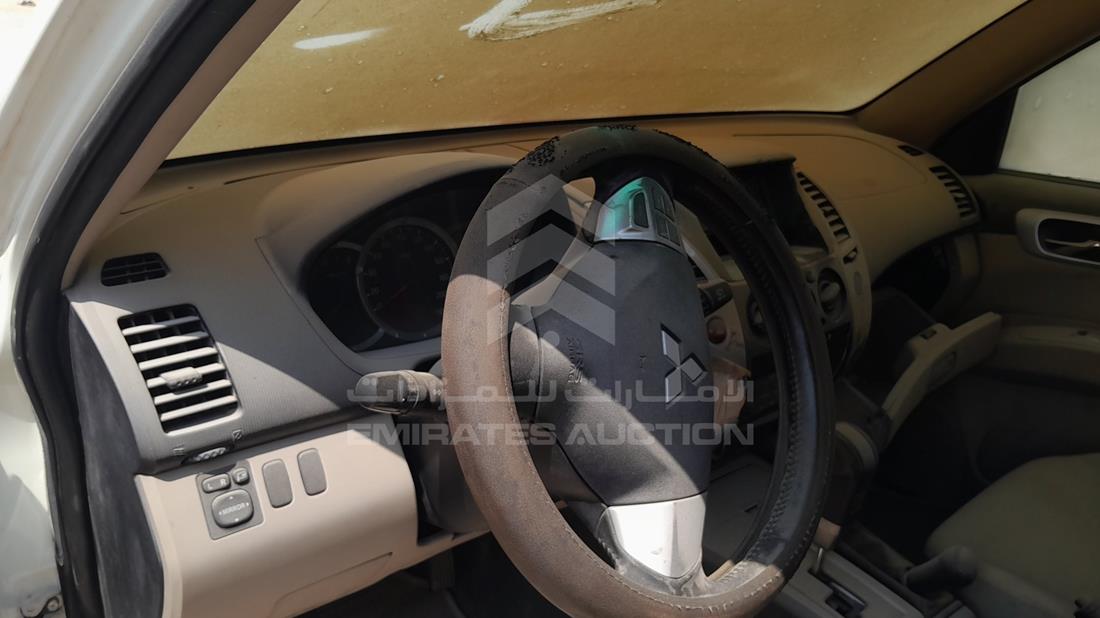 2009 Mitsubishi Pajero — Front Left Driver Dashboard View — Photo 11