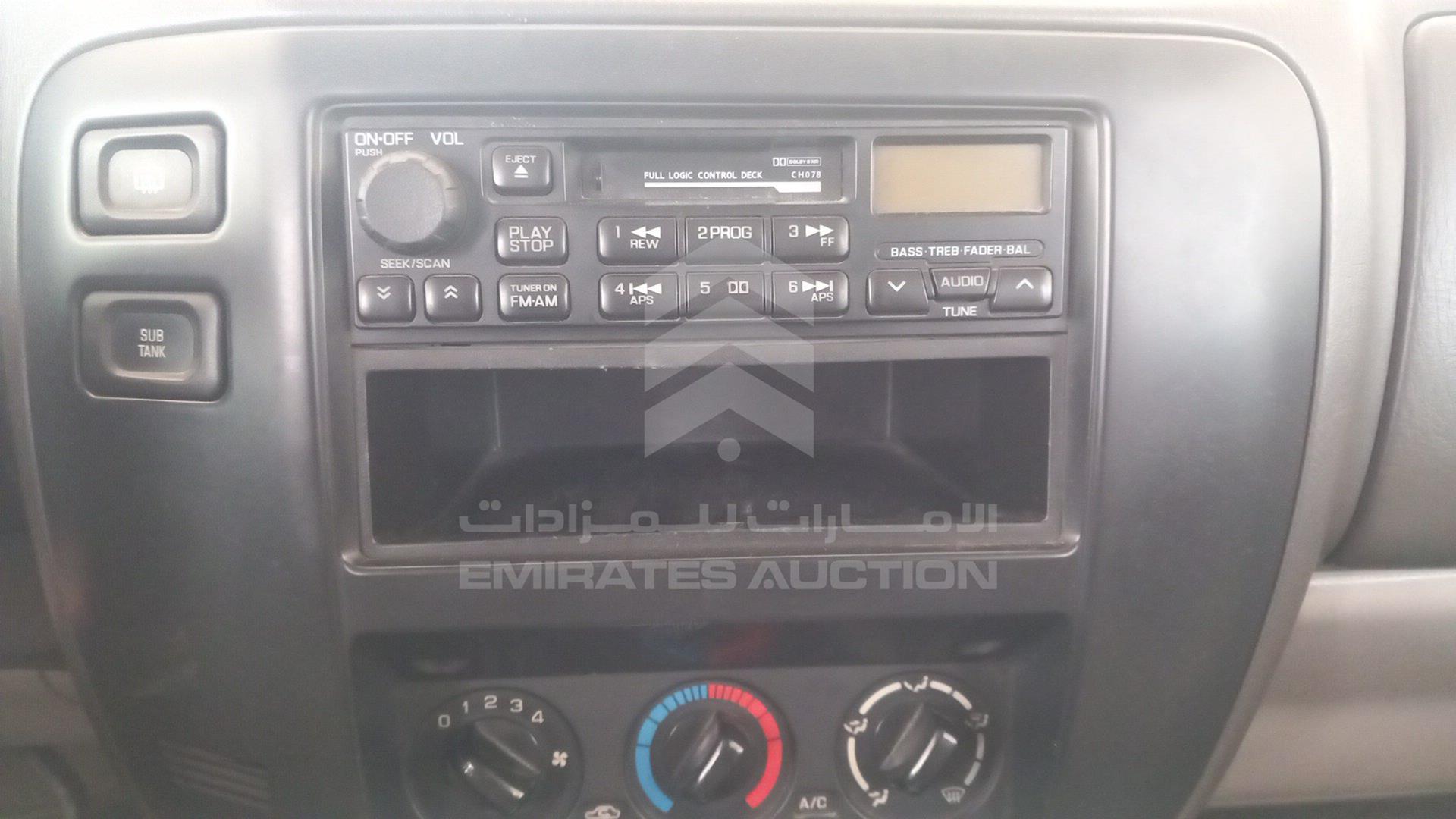 2004 NISSAN PATROL VIN: JN8FY15Y44X522087