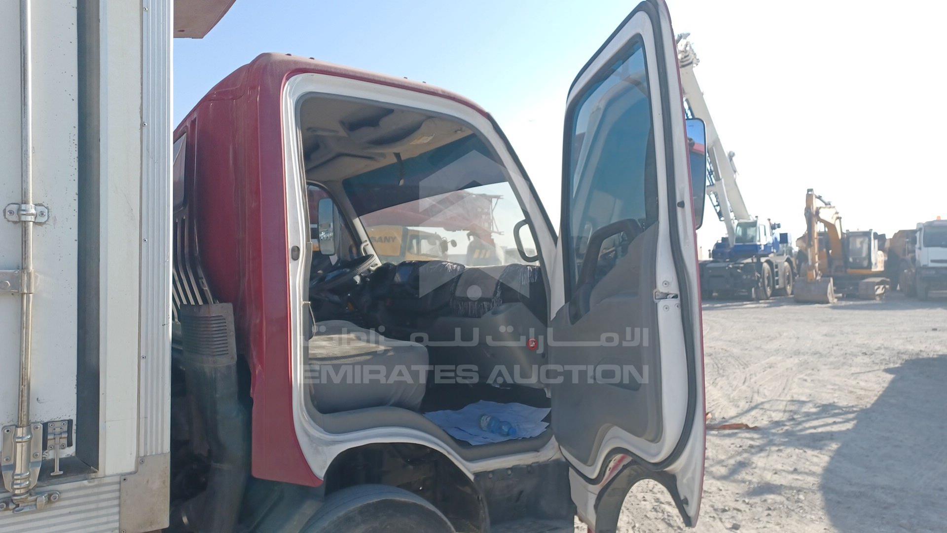 2020 HINO 300 VIN: JHHYCP0H0LK020232