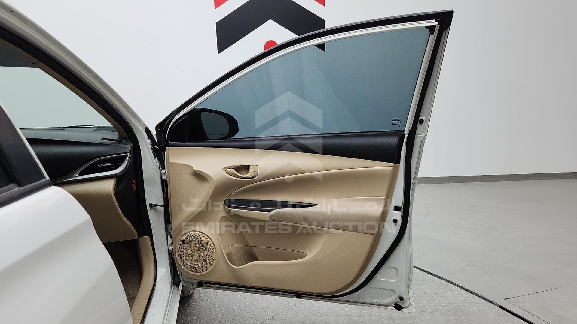 2019 TOYOTA YARIS VIN: MHFB29F31K2043606