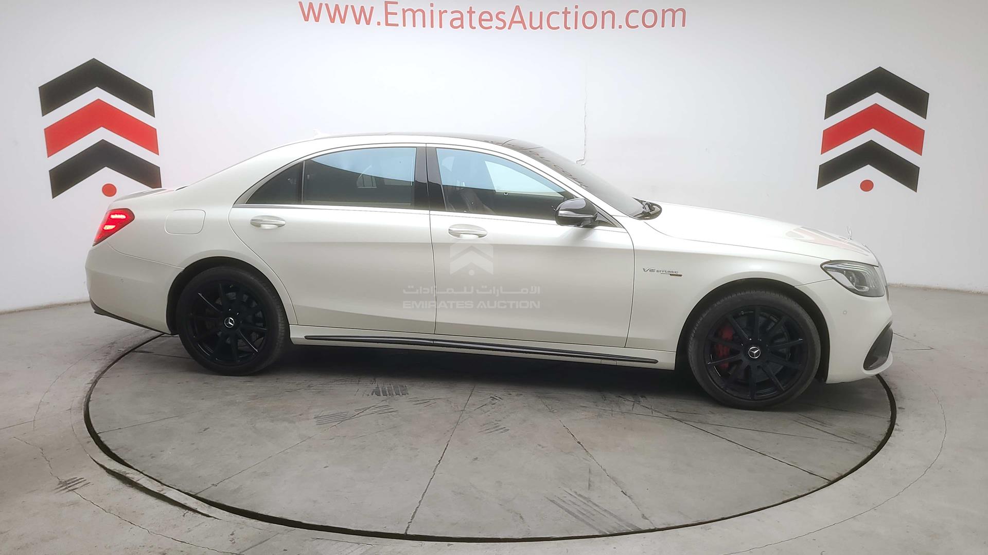 2016 MERCEDES S 63 VIN: WDDUG7JB6GA246373