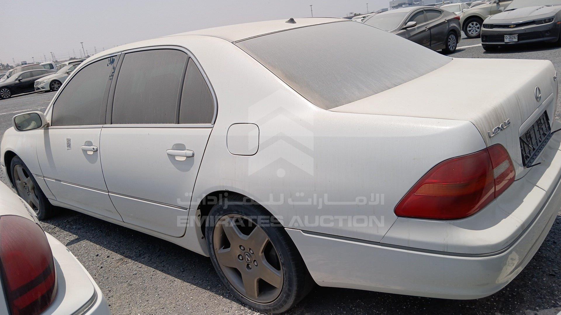 2001 LEXUS LS 430 VIN: JTHBN30F210016992
