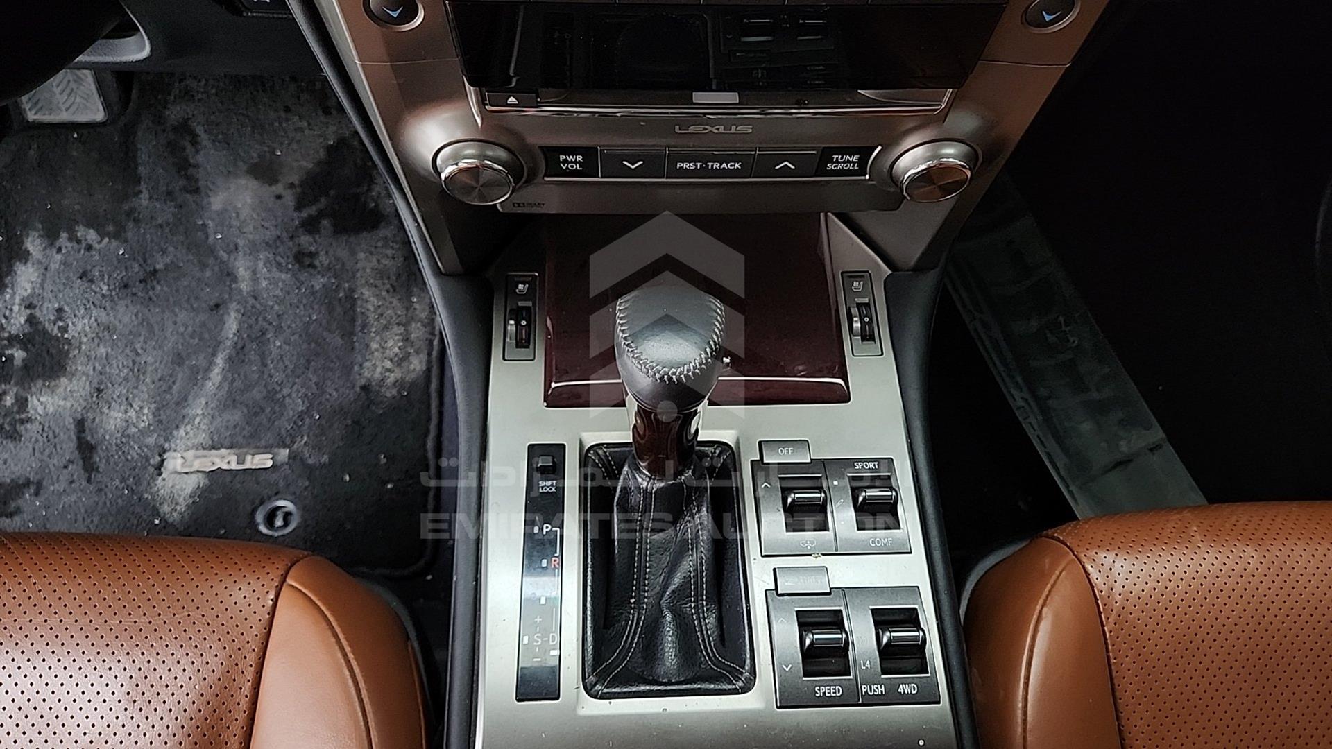 2016 LEXUS GX 460 VIN: JTJJM7FX6G5123043