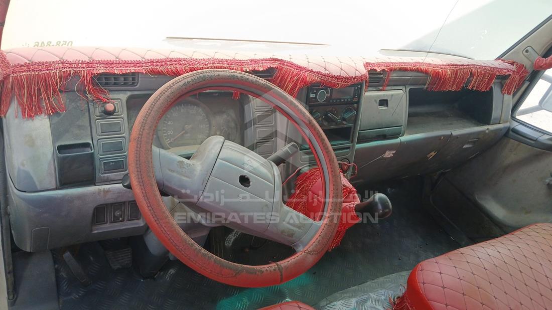 2005 Mitsubishi Canter — Full Dashboard View — Photo 15