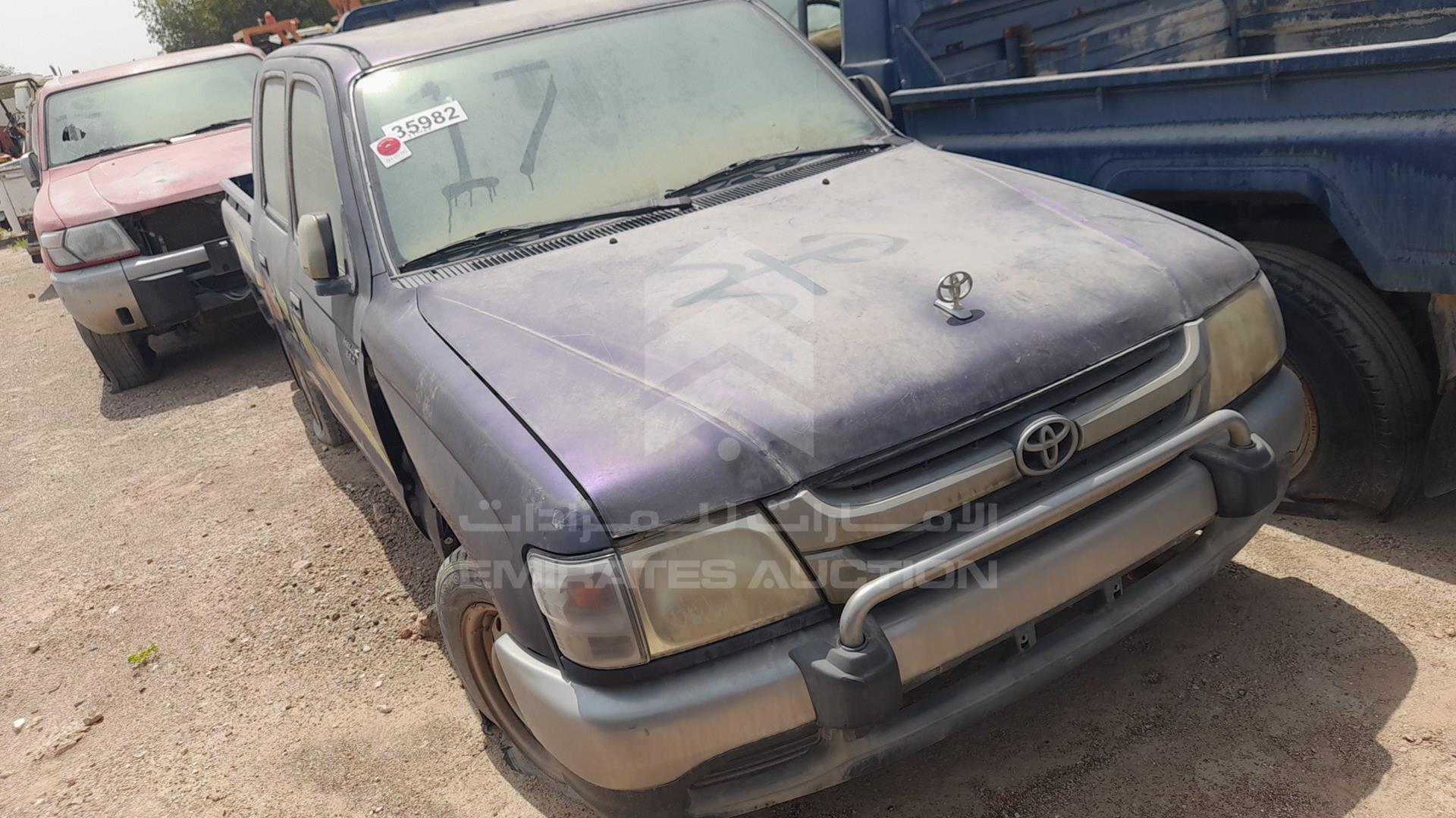 2004 TOYOTA HILUX VIN: JTFEE426040015871