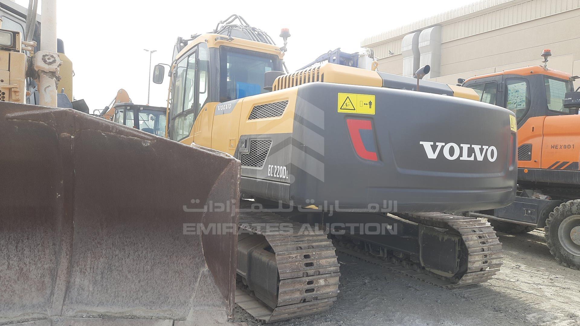 2024 VOLVO EC220DL VIN: VCEC220DE00232955