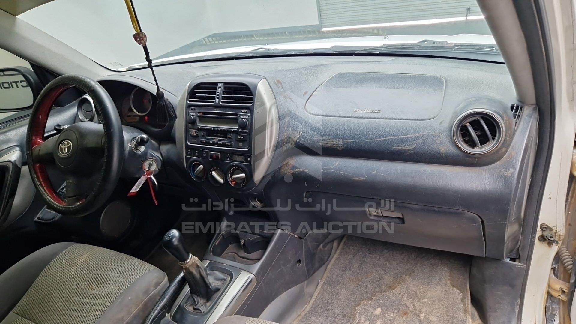 2005 TOYOTA RAV-4 VIN: JTEHH20V250299867