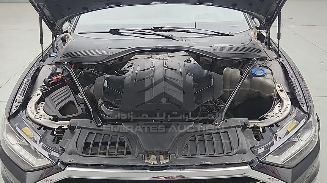 اودي A8 2020 — خليج المحرك — صورة 30