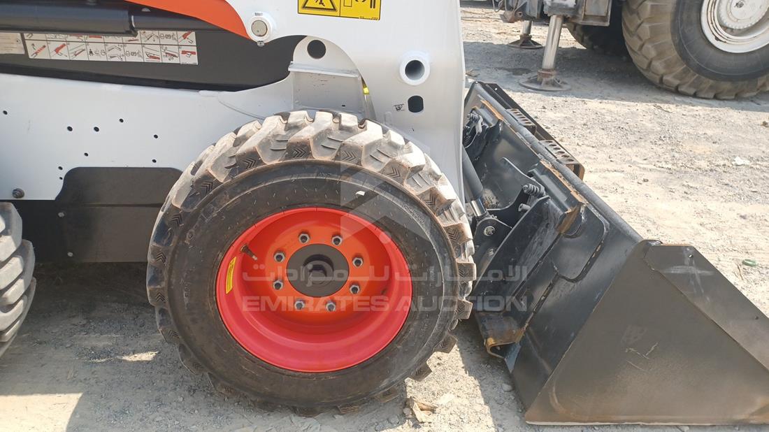 2026 Bobcat S550 — Front Right Tyre — Photo 30