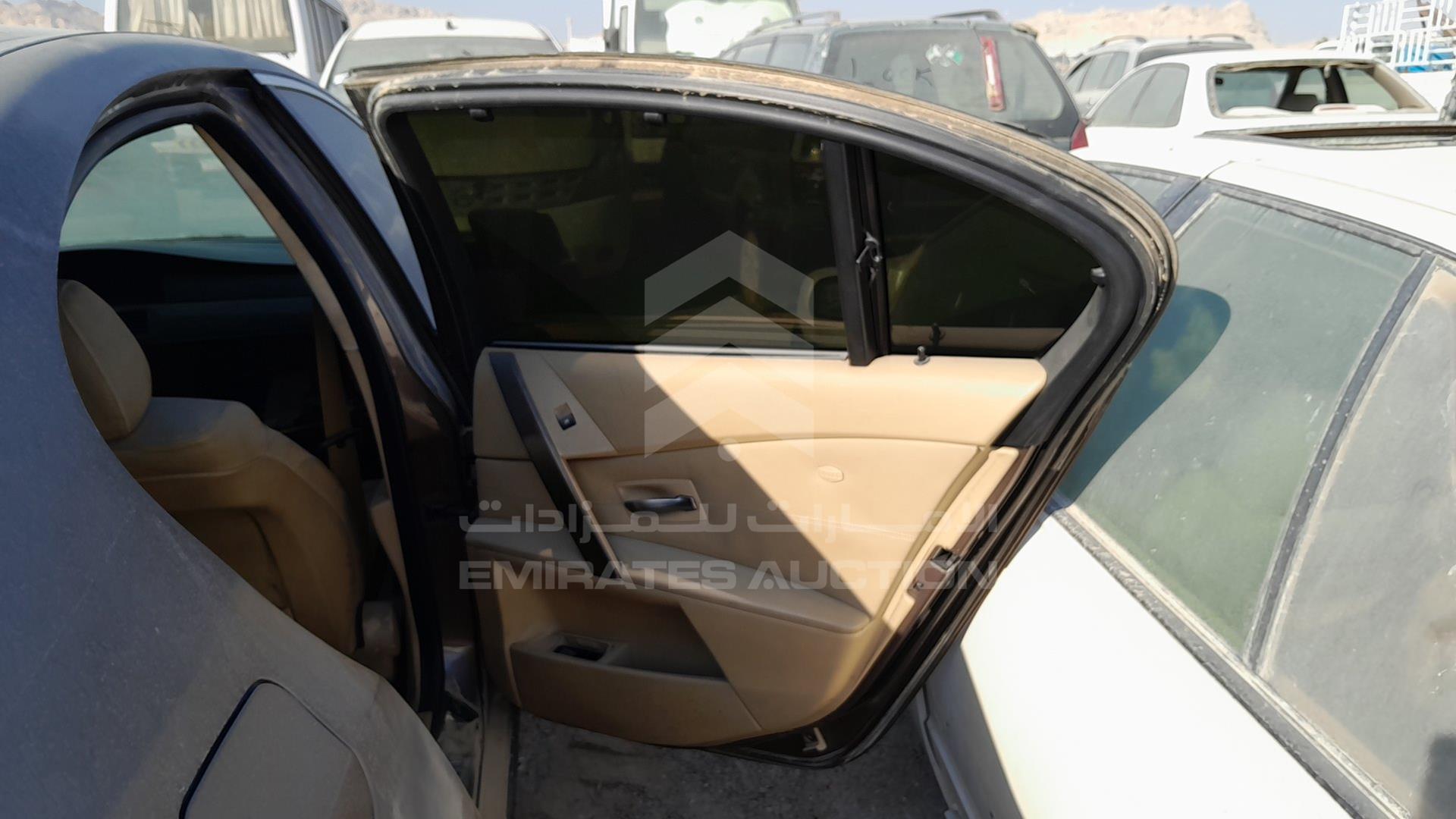 0 BMW 530I VIN: WBANA71015B608841