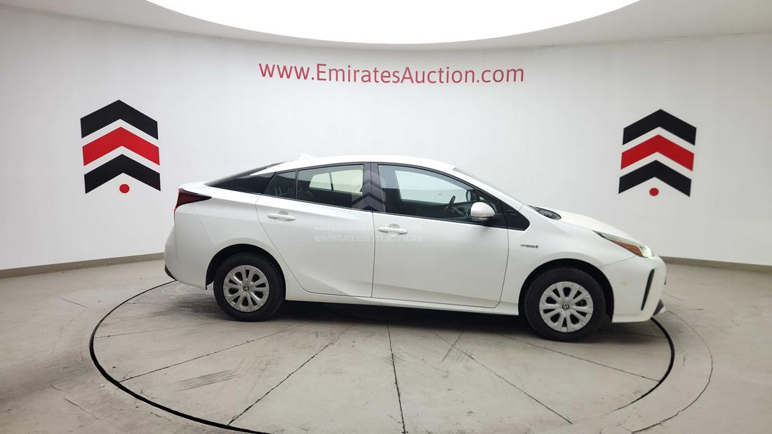 2020 Toyota Prius — Right Full View — Photo 38